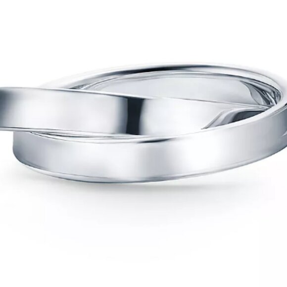 Auth. Tiffany & Co.® 1837® Interlocking Circles Ring in Sterling Silver, Size 6 - Picture 9 of 9